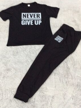 Never Give Up" Letter Print Crew Neck T-Shirt + Drawstring Joggers 2-pc Set
